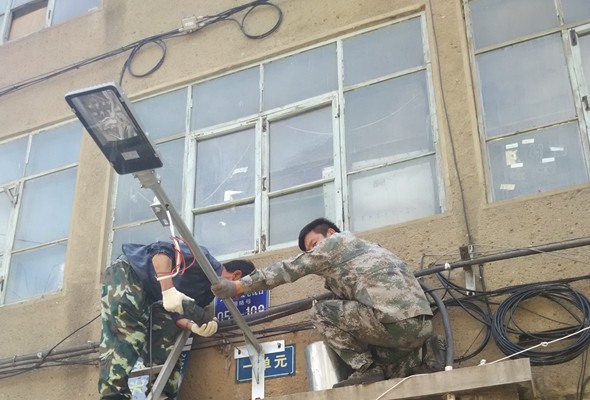 东光社区协调安装路灯 为居民照亮回家的路