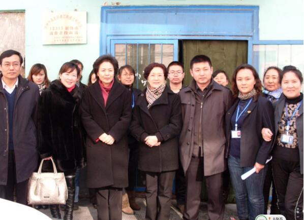 市委组织部部长马少红来江梅社区调研