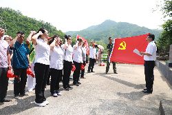 城东街道站前社区“重走抗联路 忠诚铸党魂”主题党日教育活动