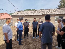 城东街道站前社区联合多部门解决辖区居民民生问题