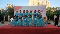 牢记军魂 不忘初心 ——净月区彩织街道力旺社区“八一”文艺演出