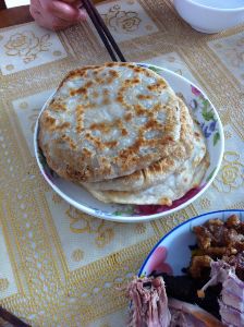 猪肉酸菜馅饼