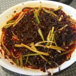 酸辣蕨根粉