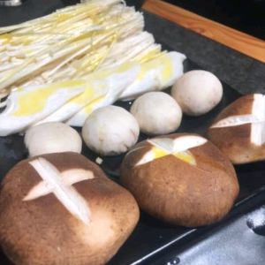 菌茹拼盘