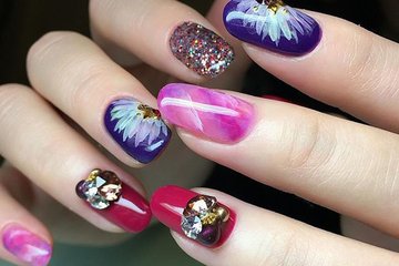 指甲画花