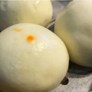 阿婆奶黄包