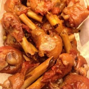 麻辣鸡肘
