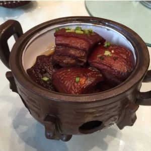 秘制肘子肉