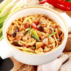 锅烧香菇滑鸡面