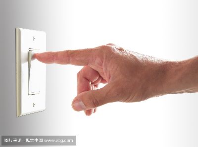 开关（自备）