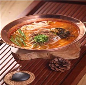铜锅肉酱牛筋面